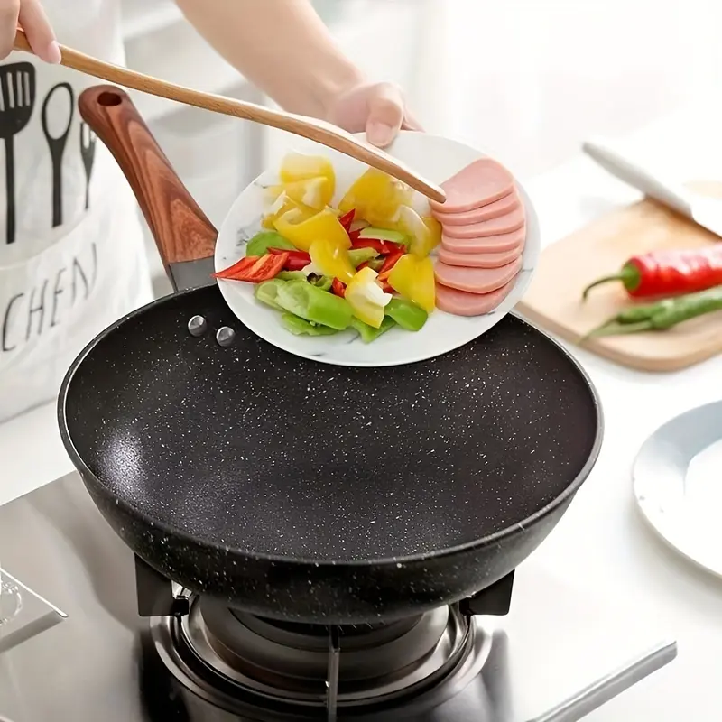 Cast Iron Chef's Pan 30CM-34CM Nonstick Coating, Easy Clean, Ergonomic Handle, Versatile Kitchen Cookware 6