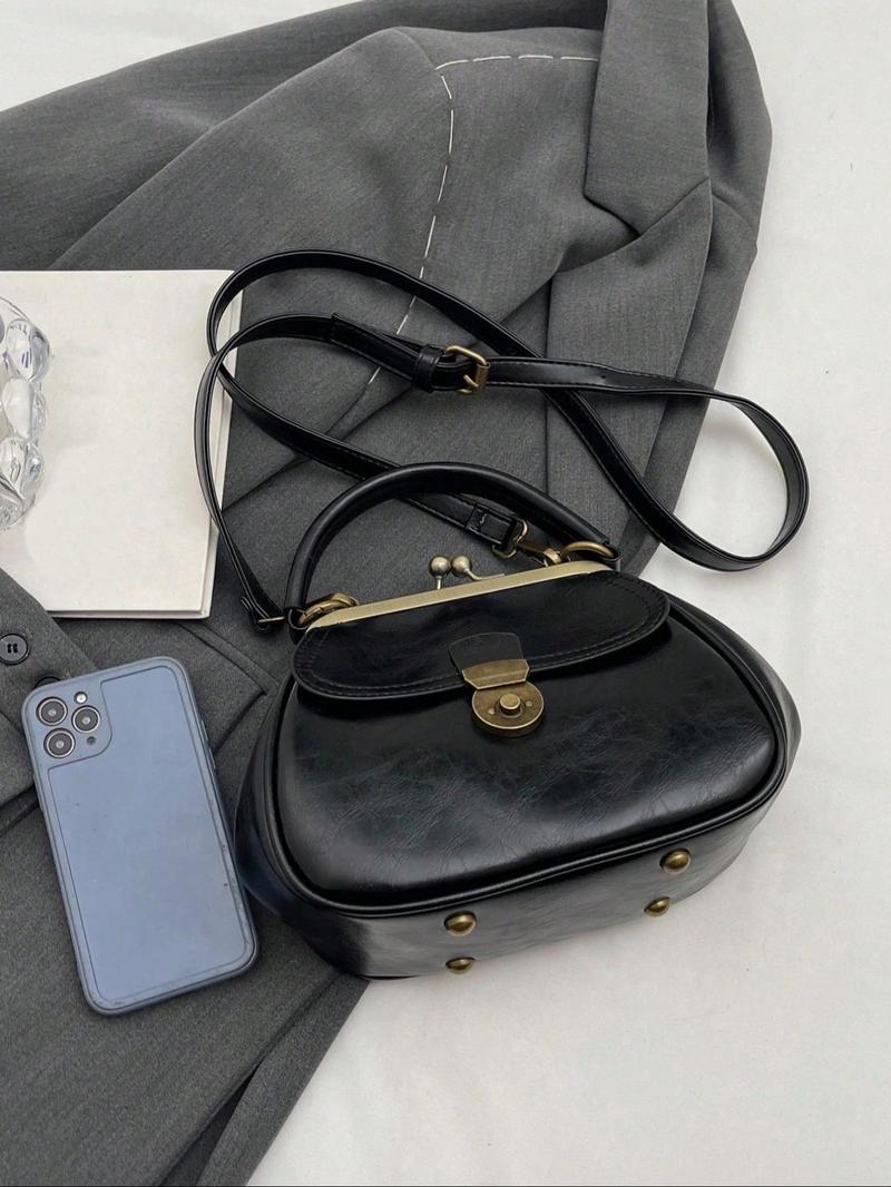 Product Introduction of Fashionable Elegant Adjustable Strap Rivet Design Crossbody Bag for Daily Used, Casual Trendy Versatile High-quality Daily Commuting Bag, Sling Purse 3