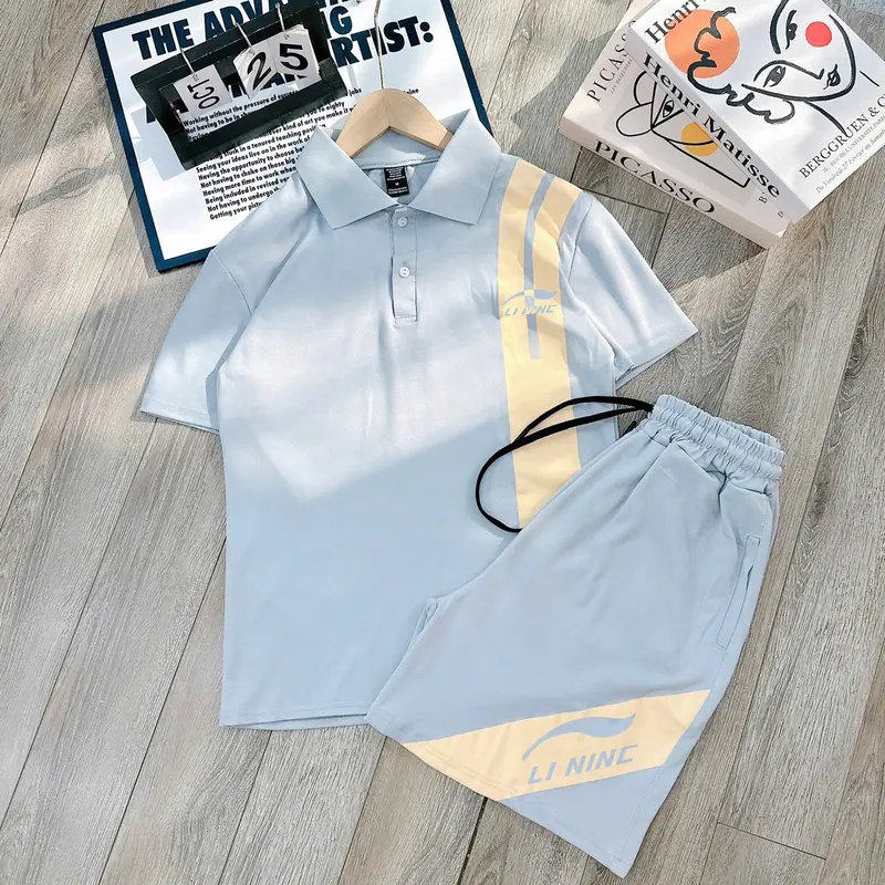 Bộ polo nam chất liệu vải poly co giãn 4 chiều giúp thoải mái khi mặc , với thiết kế tinh tế kiểu dáng xang trọng . Có thể mặc đi chơi đi dạo phố , shop em có 3 màu đủ size từ 45-82kg Có Cổ 4