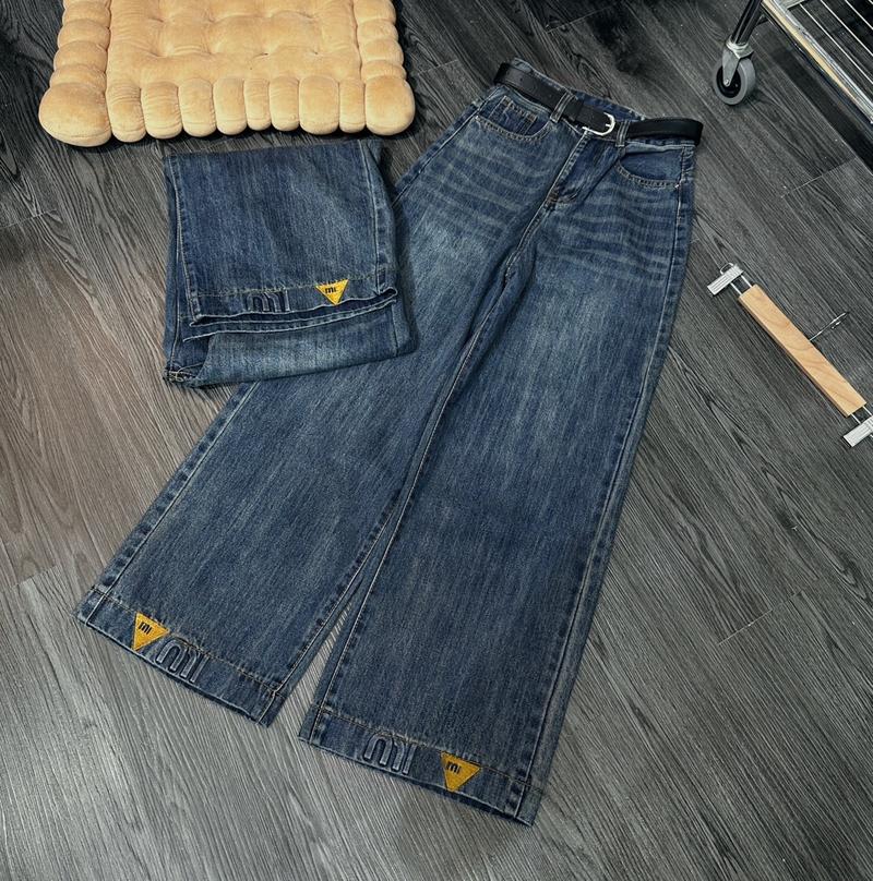 Product Introduction of (95cm) M24 Quần Jean Nữ  Suông Rông Nấm Trơn QC . Jean ko giãn . Đủ Size S/M/L - Women Pants Voi quan  boong 39
