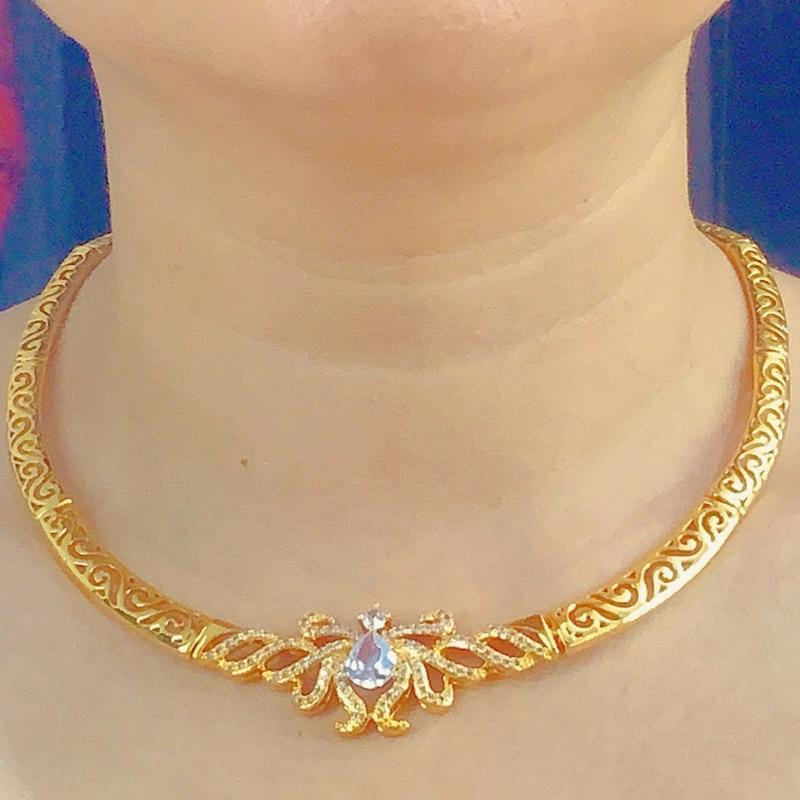 Kiềng  cổ mềm dẹt mạ vàng 18 k , mạ bạch kim , có gắn mặt  đá các màu xanh, trắng, đỏ 8