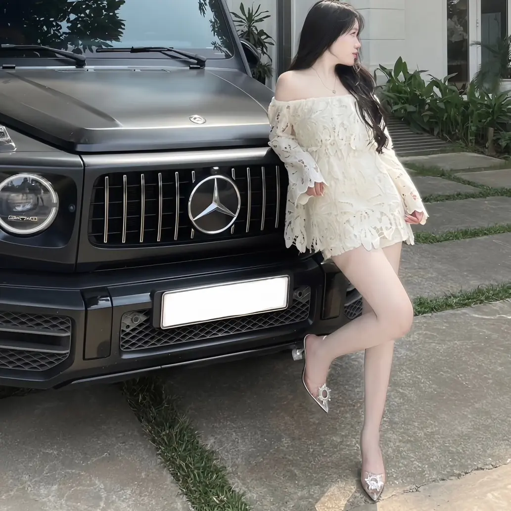 Set ren trễ vai kèm quần be