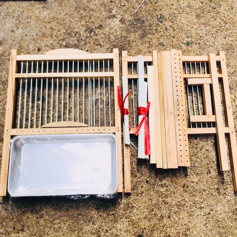 Khung lồng tắm chào mào chất liệu gỗ sến nan cáp quang