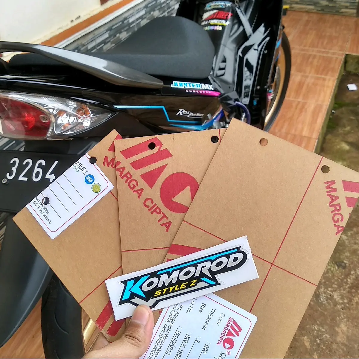 AKRILIK PELINDUNG SHOCK/LUMPUR JUPITER MX NEW 135
