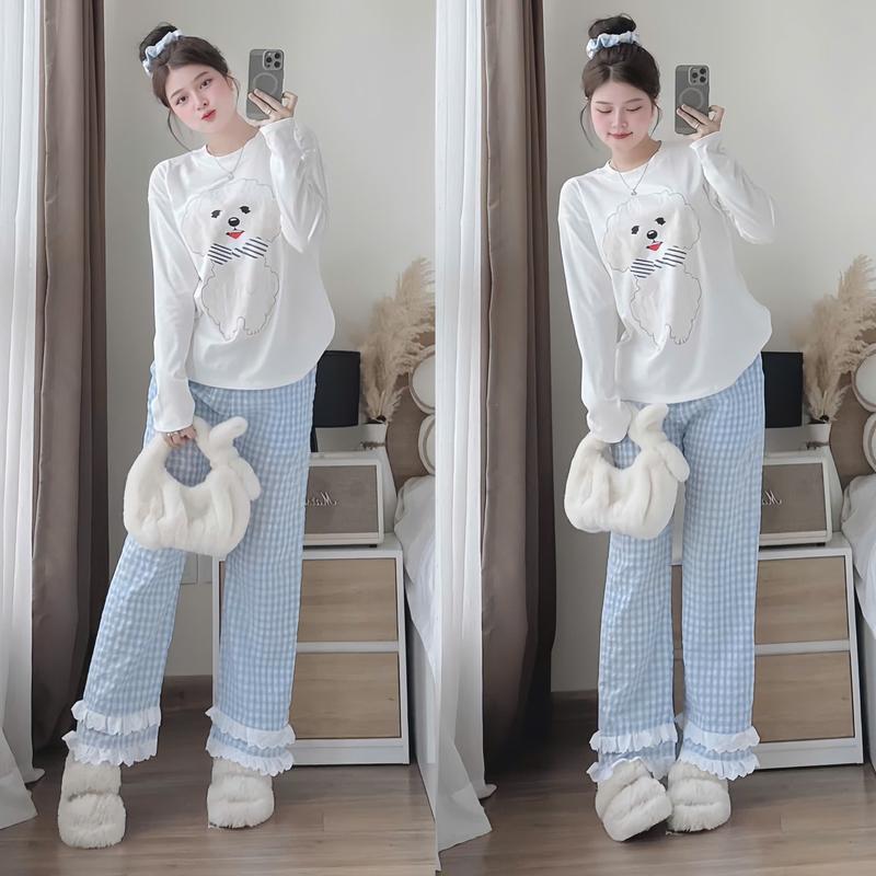 Set bộ mặt nhà dễ thương, đáng iu cho nàng, set áo cổ tròn tay dài thun tăm họa tiết bé cún phối quần suông caro phối bèo xanh