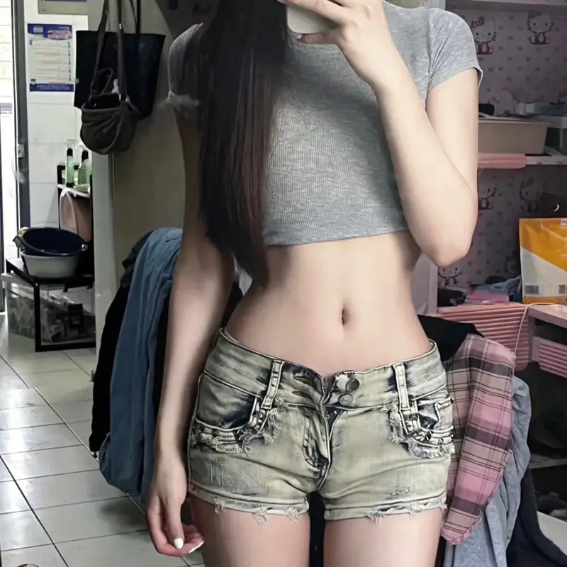 A7 - Quần đùi jean nữ ngà vàng quần bò xanh phai vàng quần short nữ màu loang đinh tán cạp trễ co giãn rách tua rua 2