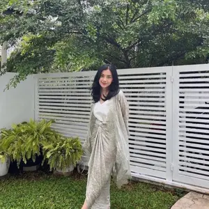 Julia set in sage green