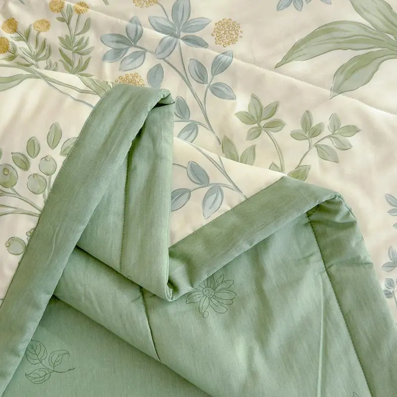 Floral Print Summer Cooling Blanket, 1 Count Lightweight Soft Breathable Comforter, Moisture-Wicking Bedding Supplies for Home Bedroom Hotel 3
