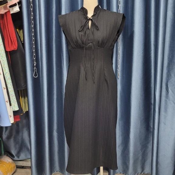 Váy thiết kế nha may hậu yến v78 hàng 2 lớp chất đũi gân