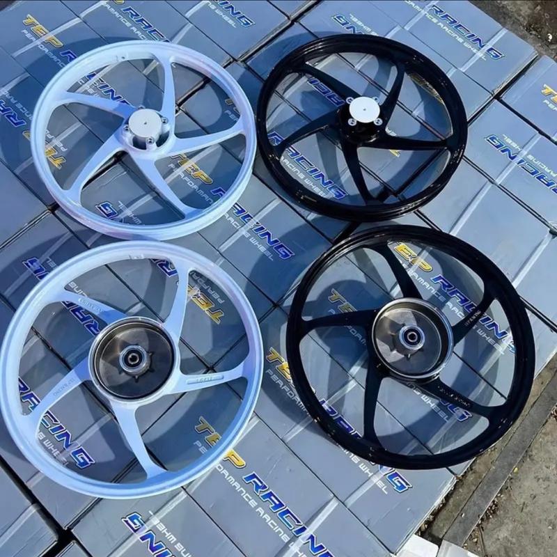 Mâm Rally Racing gắn Sirius