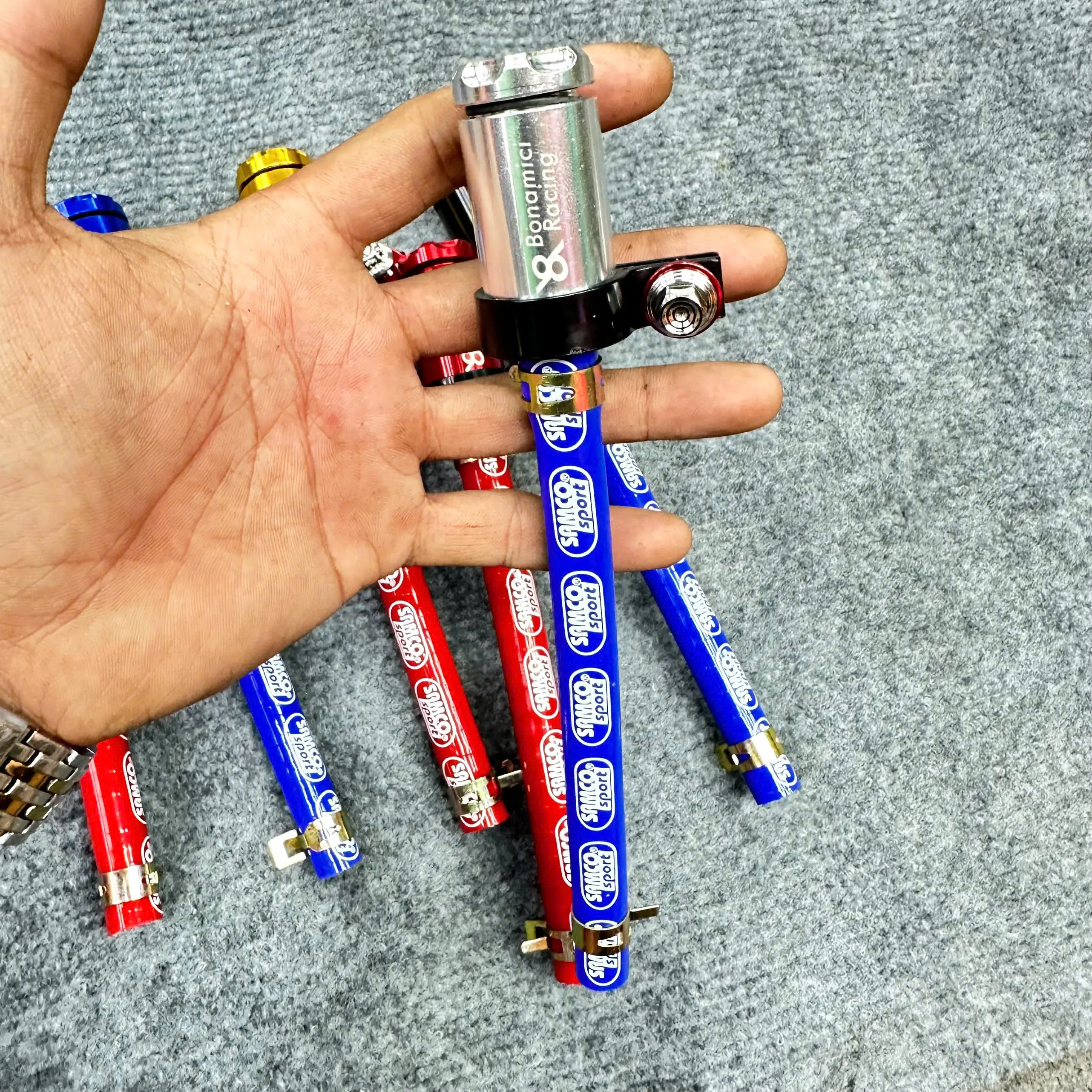 Bình Xả Cặn Nhôm Bonamici Kèm Ốc Salaya, Ống Samco Để Trang Trí Lọc Gió (Pô-E) Cho Các Dòng Xe Tay Ga
