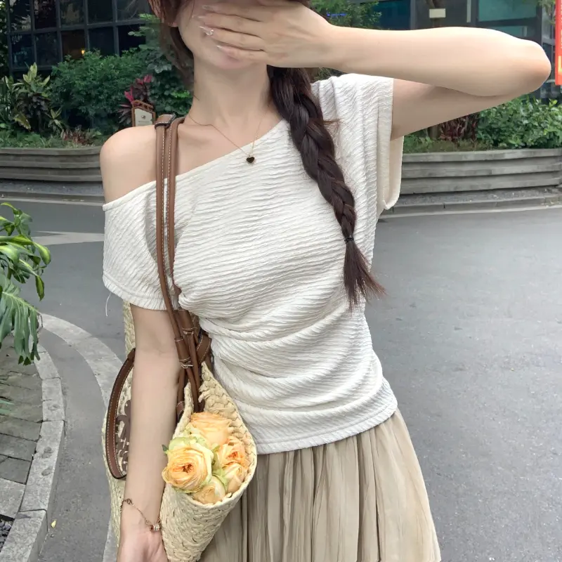Korean Short-sleeved Casual Women's T-shirt with Sloping Shoulder in Summer with A Solid Color Blouse