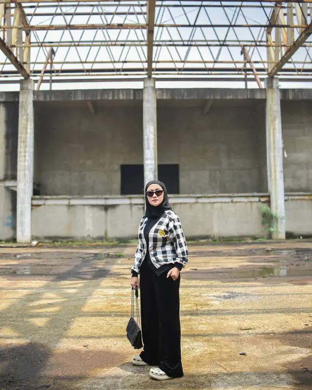 Jeena - Azra Cardigan Best Seller Muslim Wanita Muslim Wanita Outer Oversize Panjang Atasan Basic Baju Santai Hitam Kardigan 3