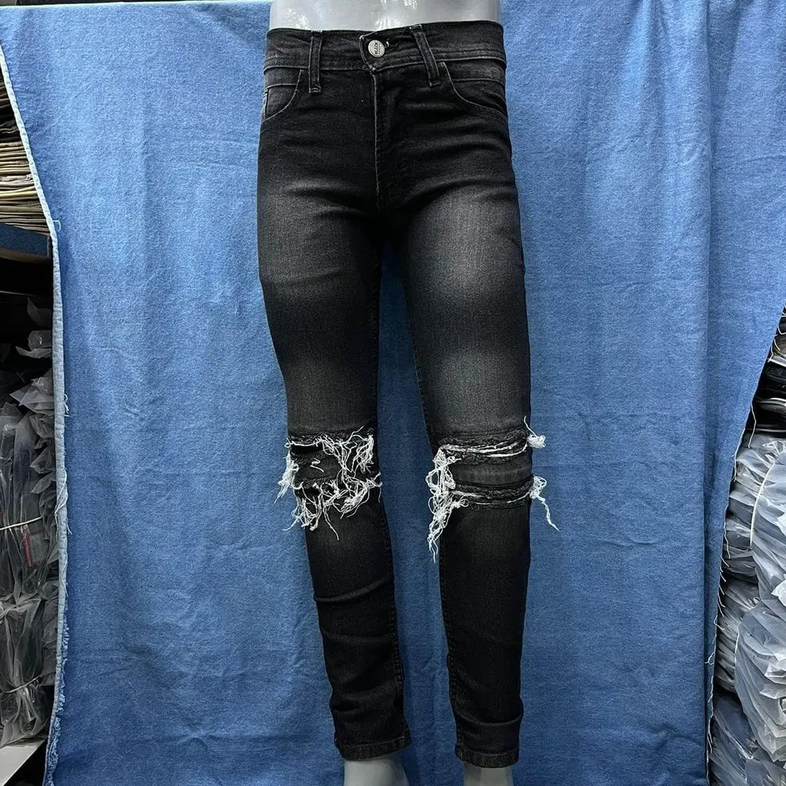 celana jeans panjang pria abu skinny strect model sobek lutut Distro hitam nyaman