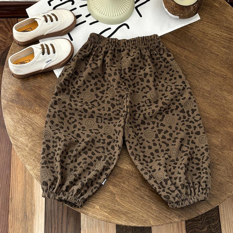 Product Introduction of Quần Thể Thao, Dành Cho Trẻ Em, Hàng Mới Về, Chất Liệu Vải Nhung Kẻ, Phong Cách Thường Ngày Quần Nỉ Bò, Dáng Rộng Vừa Vặn, Phong Cách Hàn Quốc, Quần Harem, Thời Trang, Thích Hợp Cho Mùa Thu, Cho Bé Trai Và Bé Gái 8
