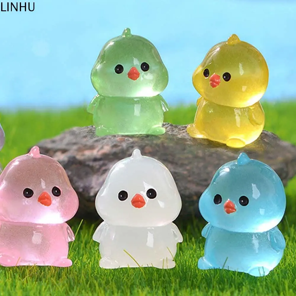 LINHU Animal Ornament Cartoon Luminous Chick Figurines Resin Crafts Glow in Dark Chick Figurines Miniatures Cute DIY Mini Chick Statue Home Office Desktop Decor