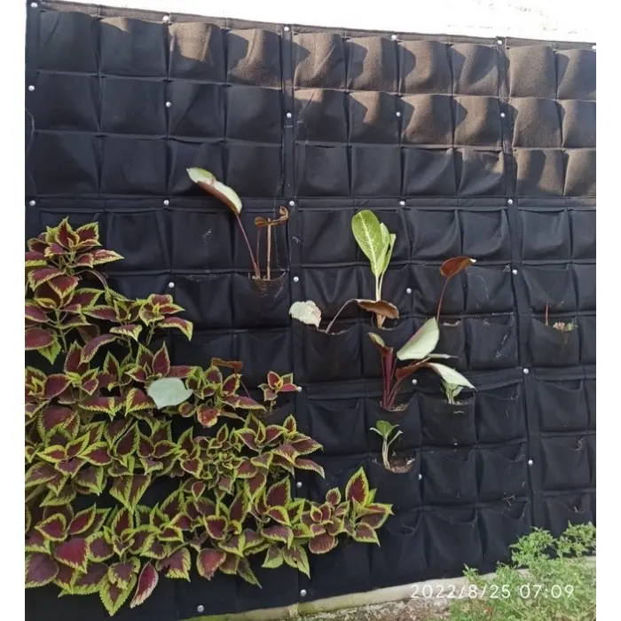Wall Planter Bag Vertical Garden Kantong Tanam Vertikal 1 x 1 m 36 Kantong 0