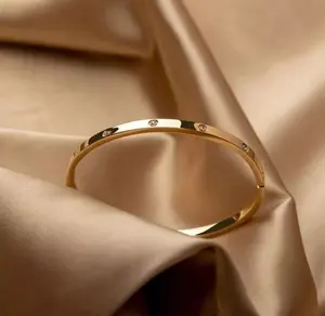 GELANG TITANIUM / AKSESORIS WANITA TITANIUM Bracelets