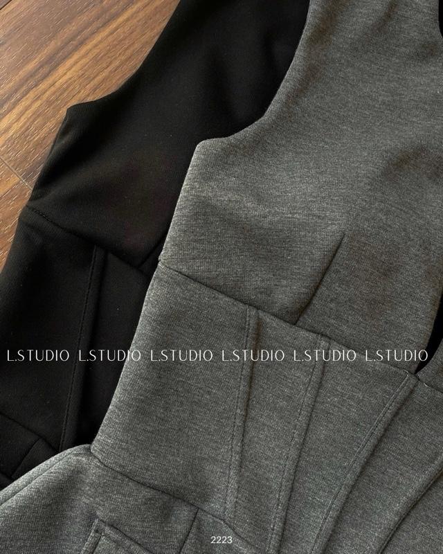 Product Introduction of LALISA [L.Studio] Đầm ngắn thiết kế form corser siêu tôn dáng, tùng xếp ly trẻ trung, chất thun cao cấp 13