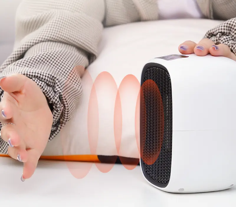 Quạt sưởi mini để bàn làm việc 4