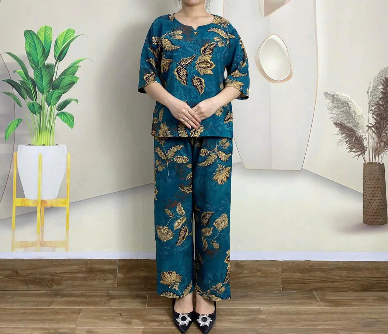 MÃ K Đồ Bộ Trung Niên Cho Mẹ Chất Liệu Lụa Hàn Châu Xịn Xò - Sang Trọng