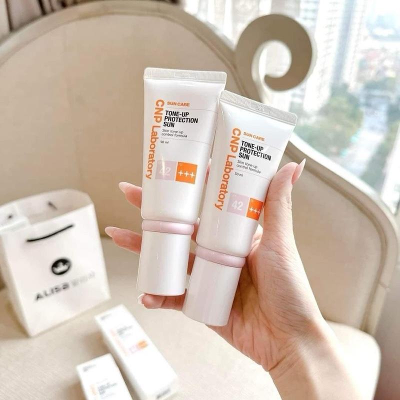 [Tách Set No Box] Kem Chống Nắng Cnp Laboratory nâng tone