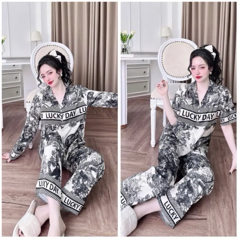 (40-60kg và 60-78kg) Đồ Bộ Pizama Dành Cho Nữ, Chất Vải Lụa Xước Mềm, Thoáng Mát, Tay Ngắn Tay Dài Quần Dài, In Họa Tiết Khu Rừng Lucky Day Nhiều Màu Áo Áo  Kem Dài Tay
