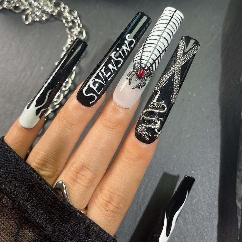 Product Introduction of Cross Chain Decor Long Coffin Fake Nail Kit, 10pcs/set Spider Pattern Press on Nails, Removable Full Cover Artificial Fake Nail, Women DIY Manicure 3