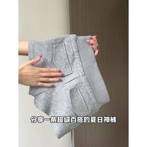 กางเกงกีฬาขาสั้น สไตล์อเมริกัน สำหรับผู้หญิง ดีไซน์สายรัด ลำลอง เอวกลางยางยืด ทรงสลิม ทรงเอ กางเกงสาวฮอต มาใหม่ในฤดูร้อน 2025