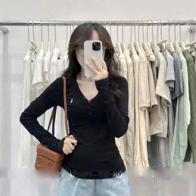 ￼Áo Thun Tăm Cổ V Dài Tay Thêu Ngựa Phối Cúc Siêu Hot_512 2