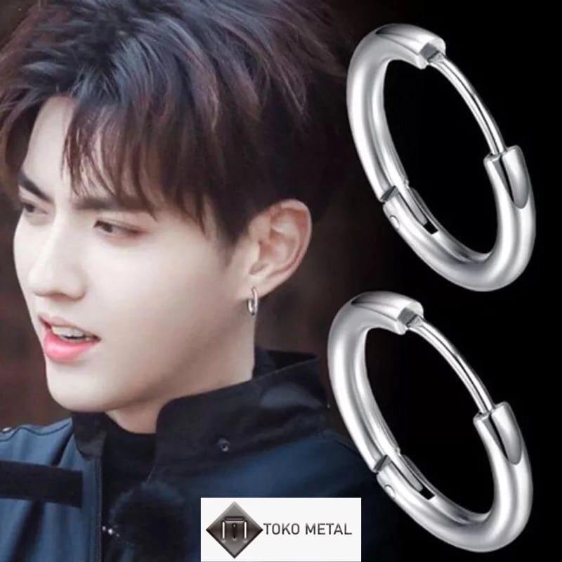 Product Introduction of Anting Bulat Hoop Titanium Pria dan Wanita 1pasang Gold Hitam Earrings 1