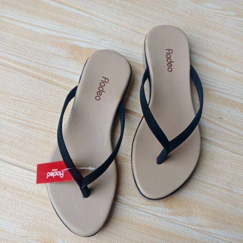 Sandal japit wanita // sandal jepit premium // sandal wanita kekinian Sandal Sandal Sandal jepit Tanpa Hak 4