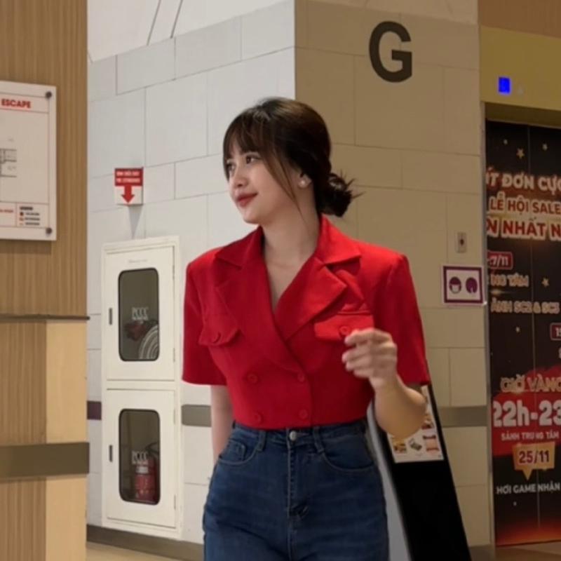 Áo vest croptop tay ngắn phối 6 nút