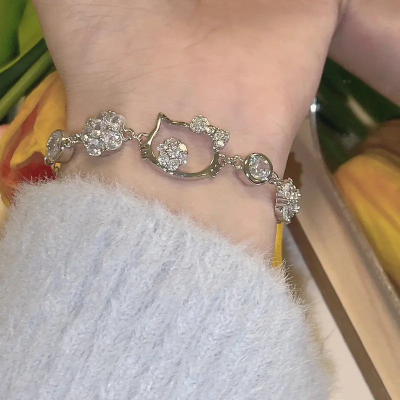D Royce Jewellery-Gelang berbentuk kucing yang lucu, perhiasan tangan anak perempuan yang halus, sangat berkilau dan berkualitas tinggi! Aksesoris Berlian