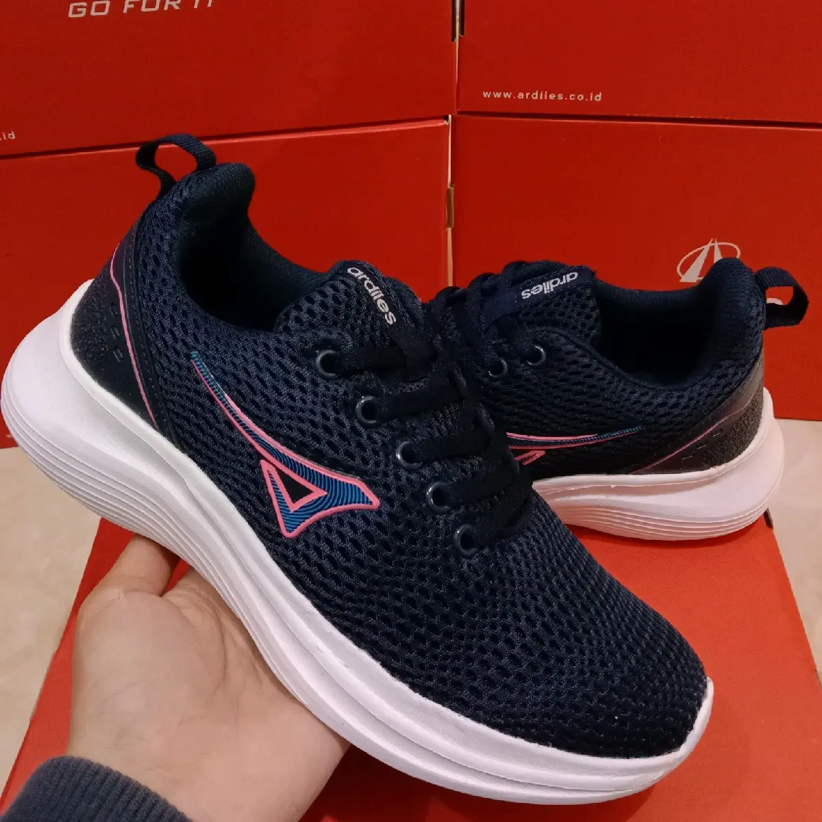 Sepatu Wanita Kirlia Navy size