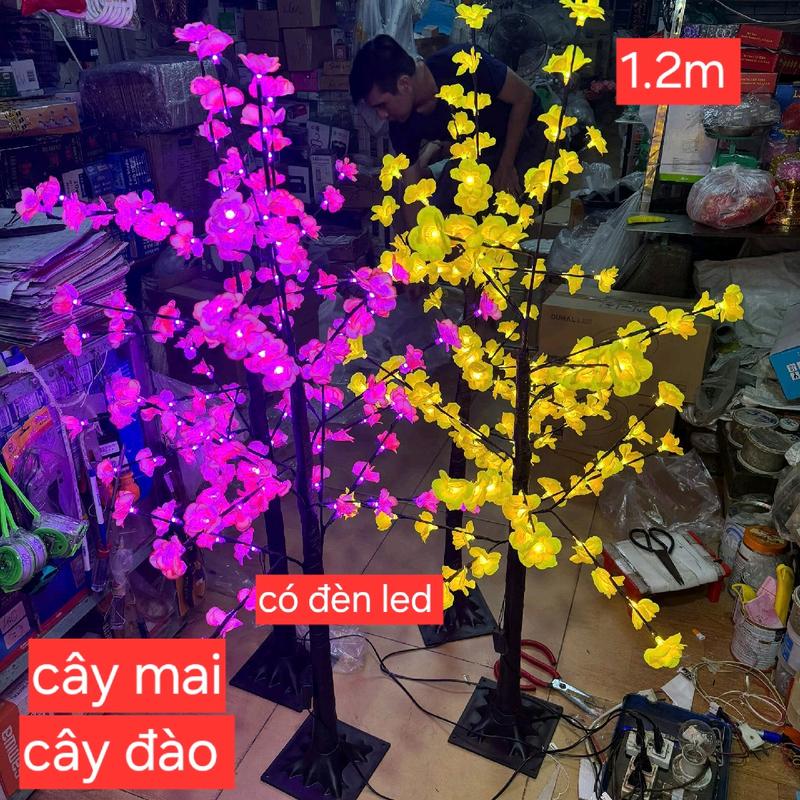 Cây hoa mai giả trang trí tết .cây hoa đào giả trang trí tết cao 1.2m có đèn led