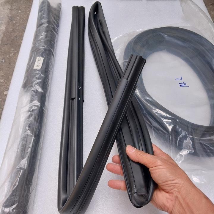 Gioăng trượt kính Daewoo Matiz 2. Roăng kính cánh cửa Matiz 2 3