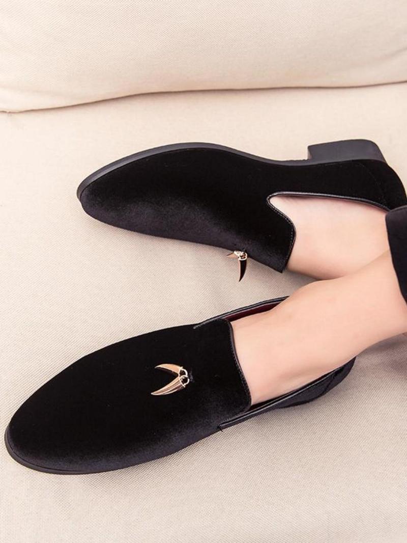 Product Introduction of Men's Minimalist Temperament Velvet Loafers, Trendy Pointed Toe Slip-on Loafers, Fashionable Shoes for Daily Wear 6
