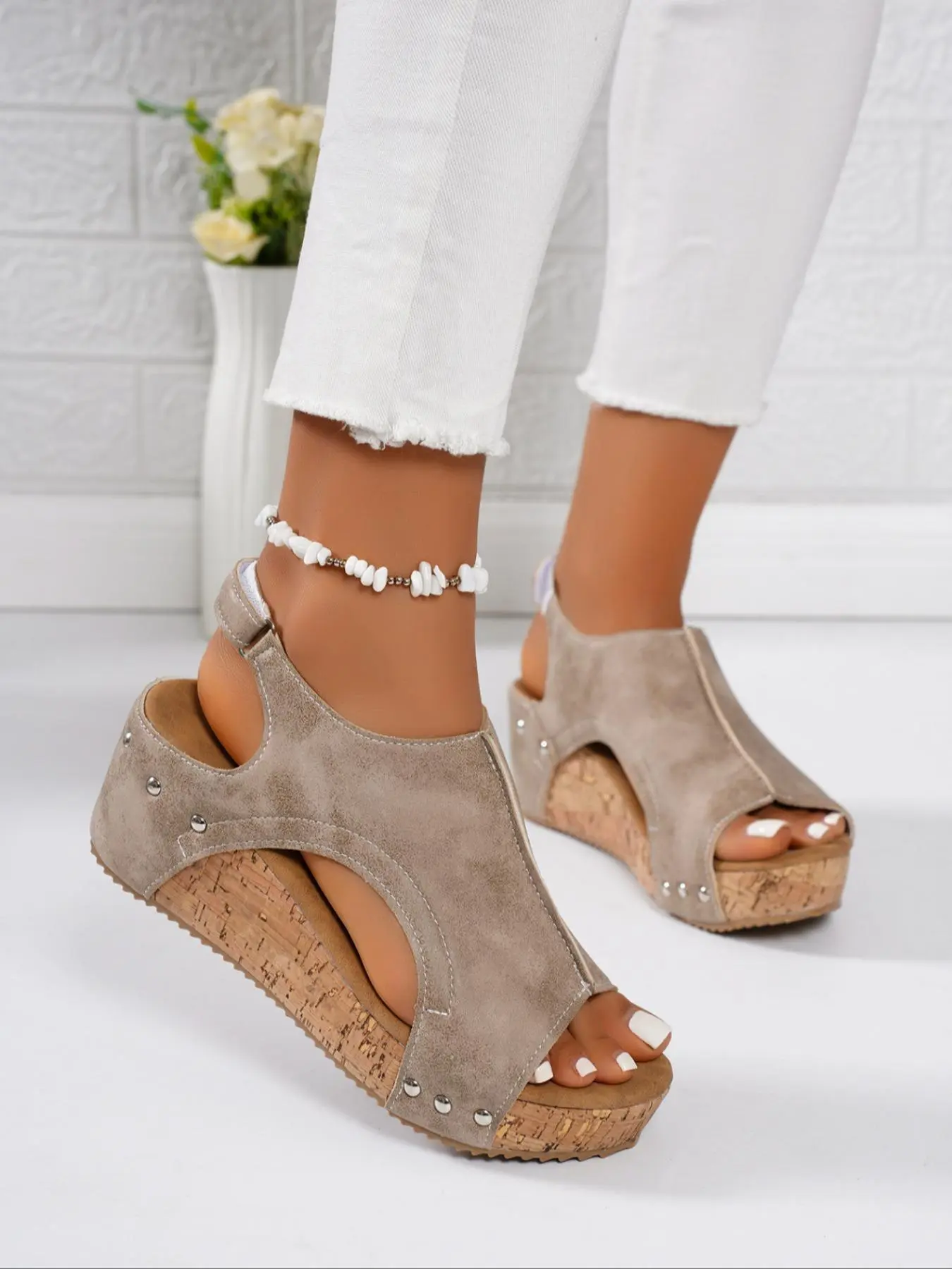 Women's Fashionable Solid Color Wedge Sandals, Casual Comfortable Peep Toe Sandals for Summer, Lightweight Breathable Shoes for Daily Wear