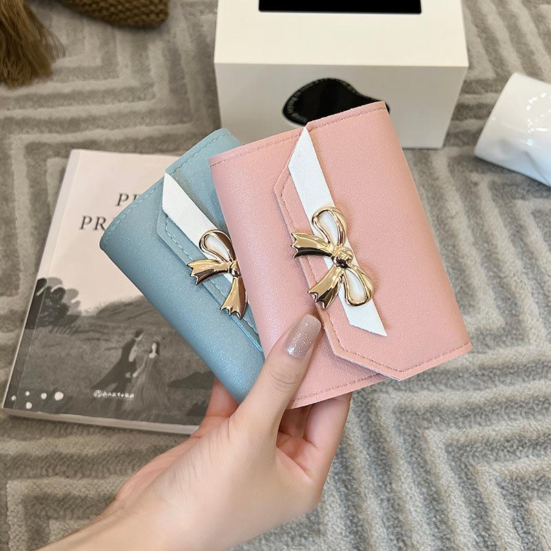 Product Introduction of Ví Nữ Hàn Quốc, Hàng Mới Về, Kiểu Dáng Ngắn Sang Trọng, Thiết Kế Gấp Ba Nhỏ Thích Hợp Đựng Tiền Xu, Có Ngăn Đựng Tiền Xu, 2024 Hình Chữ Nhật Wallet 8