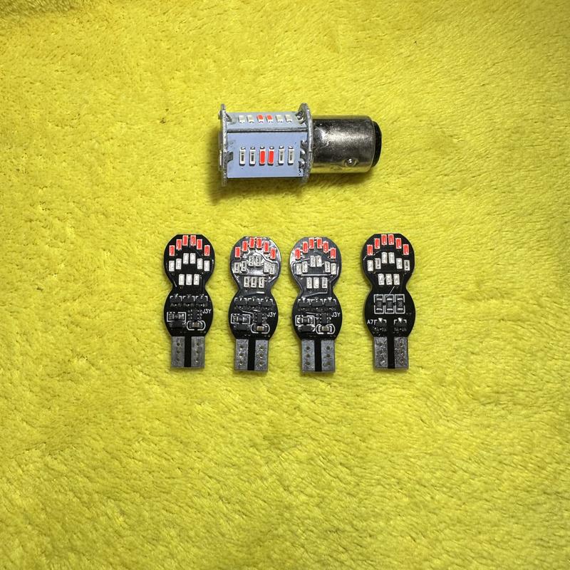 Xinhan Audi 7 Màu Kèm Hậu 7 Màu 2 Chế Độ Led Đèn Hậu Đèn