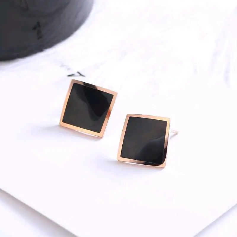 [COD] Anting titanium kotak anti karat & anti hitam