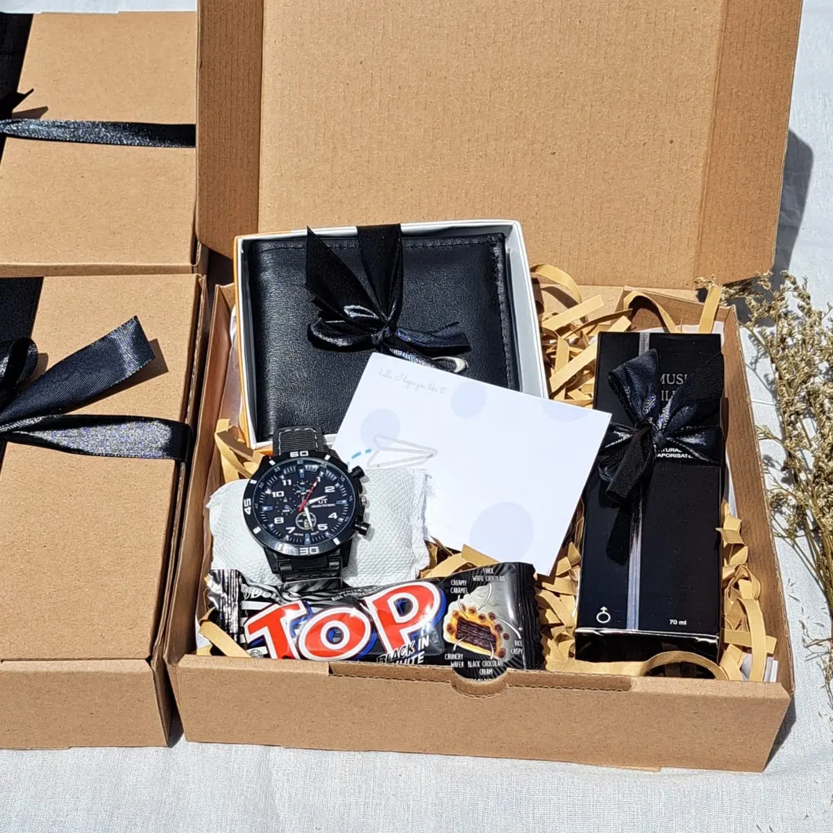 Pipi Giftbox Kado cowok Include Dompet parfume jam tangan / Hampers Pria / Kado Laki - Laki Pacar Anniversary Pita