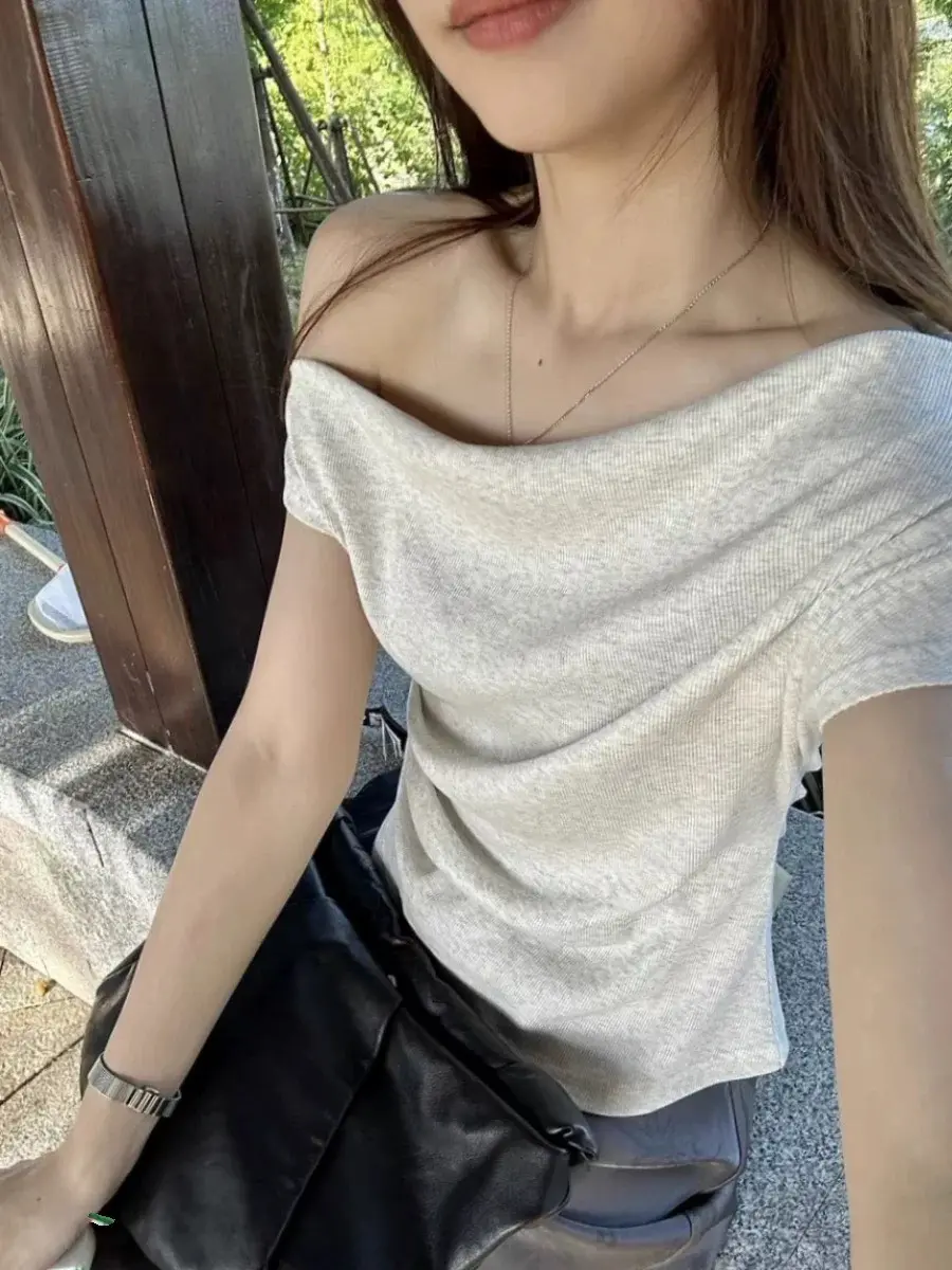 Áo Thun Lệch Vai Xếp Ly, Áo Kiểu  Sườn Nhún Eo Điệu Đà, Áo Phông Form Vừa Chất Vải Co Dãn Mềm Mịn Miho House | BigBuy360 - bigbuy360.vn