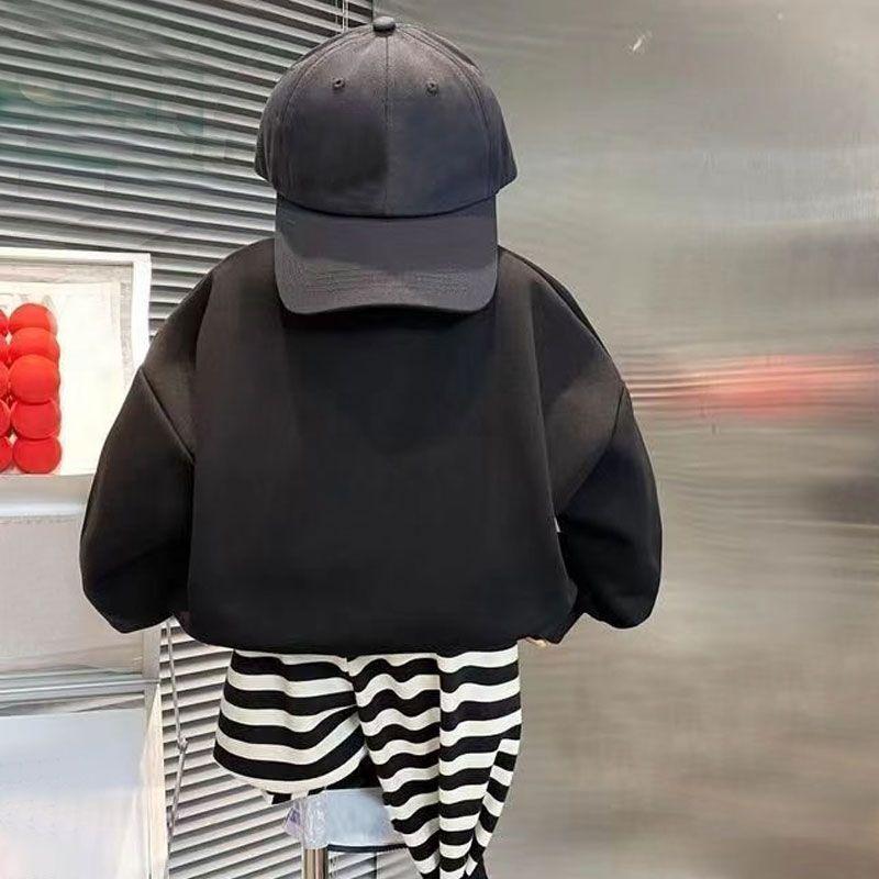 Product Introduction of Áo Hoodie Cho Bé Trai, Phong Cách Phương Tây, Màu Sắc Tươi Sáng, Hàng Mới Về 2023, Phong Cách Hàn Quốc Cho Trẻ Em, Quần Áo Kỹ Thuật Số Tiếng Anh, Dài Tay, Áo Hợp Xu hướng Cho Trẻ Em 17
