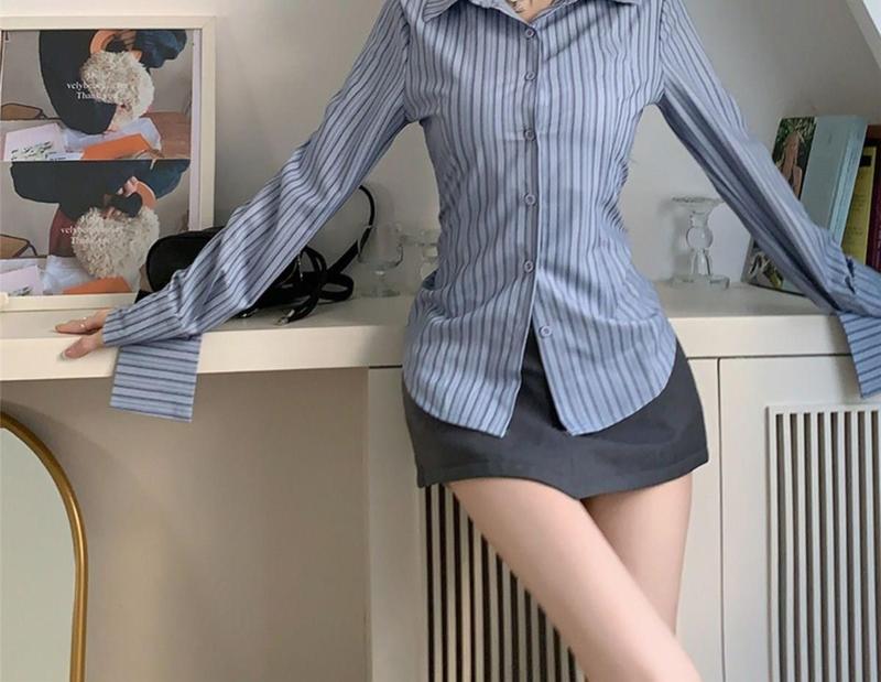 Product Introduction of Áo Khoác Sơ Mi Dài Tay Sọc Xanh, Phong Cách Cô Gái Nóng Bỏng, Thiết Kế Cao Cấp, Thích Hợp Cho Mùa Xuân Và Mùa Thu Của Phụ Nữ, Ôm Sát Eo, Dễ Thương Và Gợi Cảm, Áo, Dành Cho Nữ, Năm 2025 30
