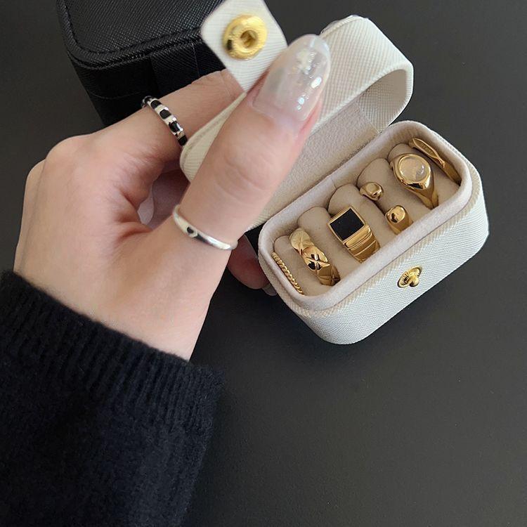 Waterdrop-shaped jewelry box [Portable Storage Box] New model Leather Mini Jewelry Box Portable Travel Earrings Ear Rings Jewelry Storage Box Ring Storage Box 0