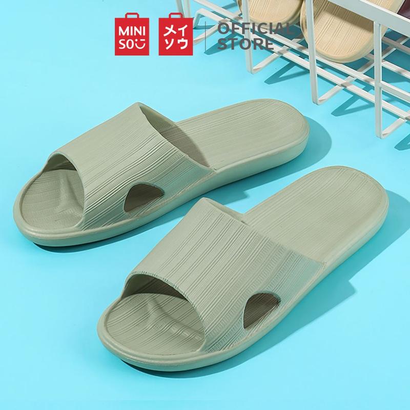 MINISO official flip flop Sandal kamar mandi wanita berbahan empuk kotak-kotak 4