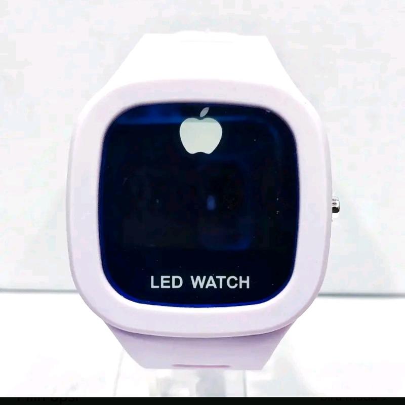 Beli 1 Gratis 1 (Dapat 2 pcs)Jam tangan Fashion Digital Free Box Dan Gelang 6