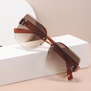 Kính râm gọng lớn, dành cho phụ nữ, kính râm đầy màu sắc, không có gọng, hiệu ứng Bó Sát thích hợp để chụp ảnh đường phố